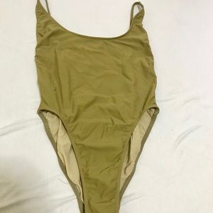 Women’s high-leg one piece swimsuit